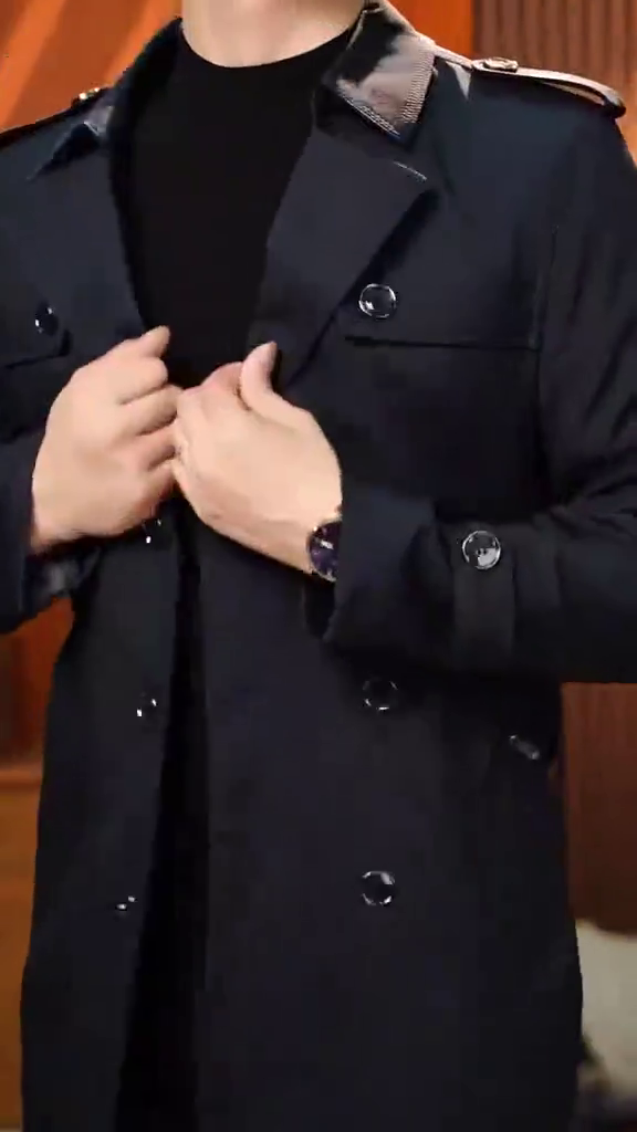 Men Lapel Collar Solid Coat