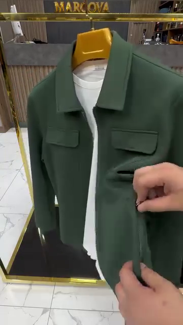 Men Lightweight Woven Jacket - Image 5