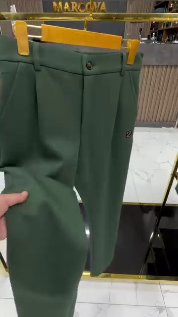 Men Lightweight Woven Jacket - Image 4